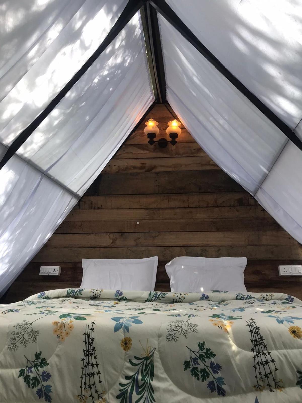 Woodhouse Hotel Ооти Екстериор снимка