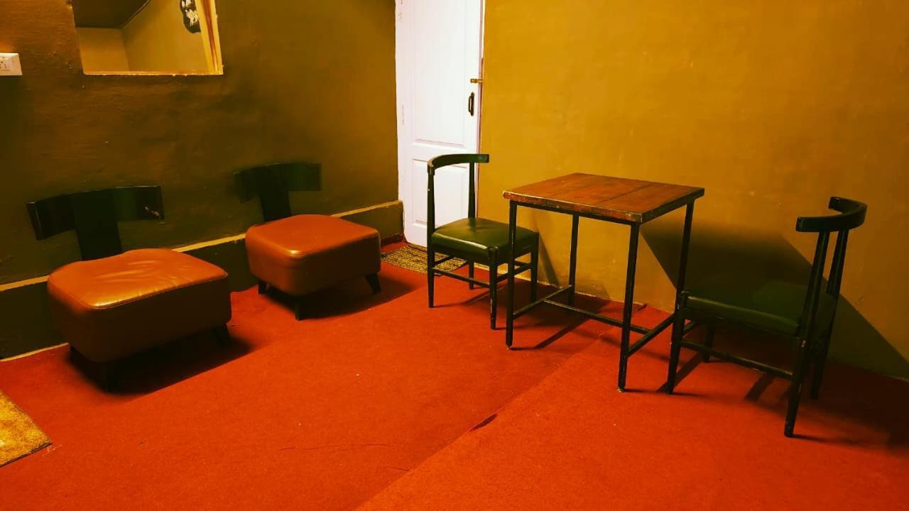 Woodhouse Hotel Ооти Екстериор снимка